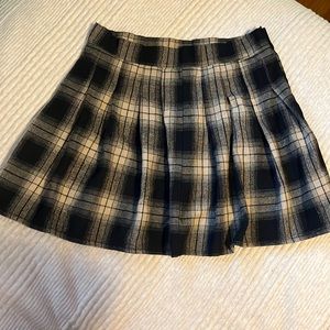 Romwe Pleated Plaid Skirt